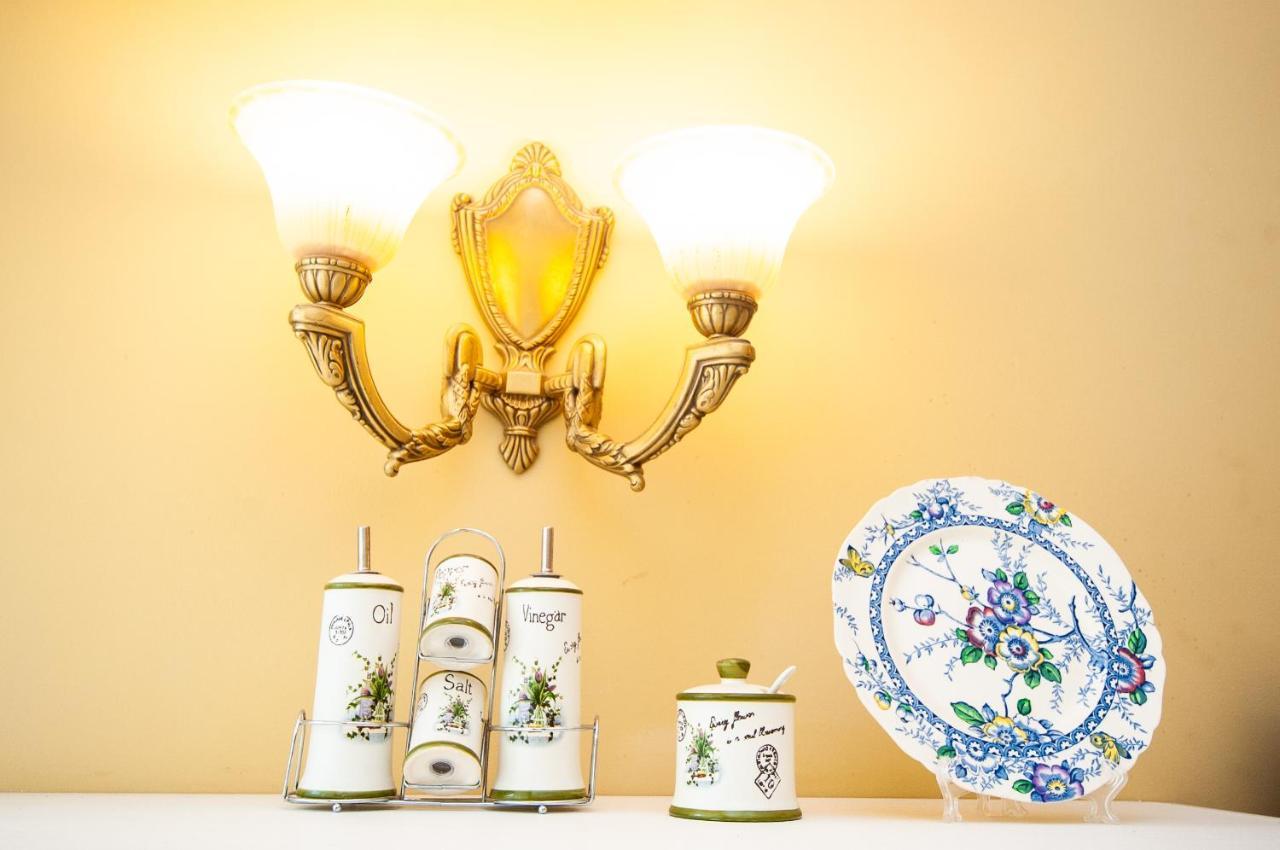 Art Suites Near Deribasovskaya Οδησσός Εξωτερικό φωτογραφία